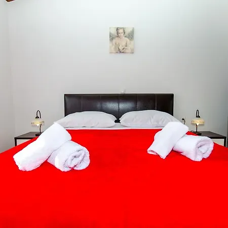 De Chiudi Oda ve Kahvaltı 4*