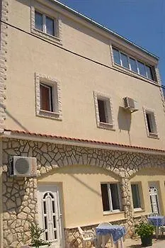 De Chiudi Oda ve Kahvaltı 4*