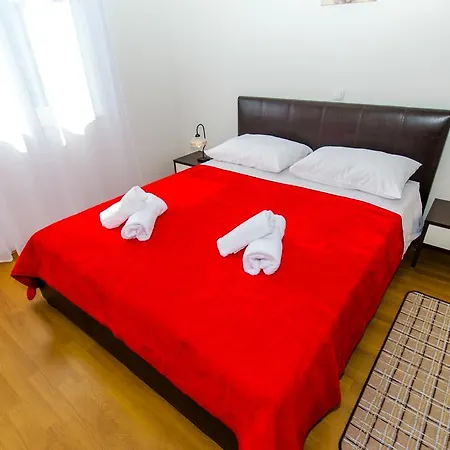 De Chiudi 4*
