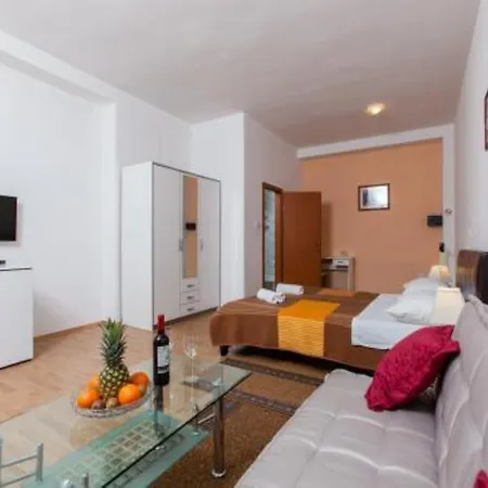 Bed and breakfast De Chiudi 4*