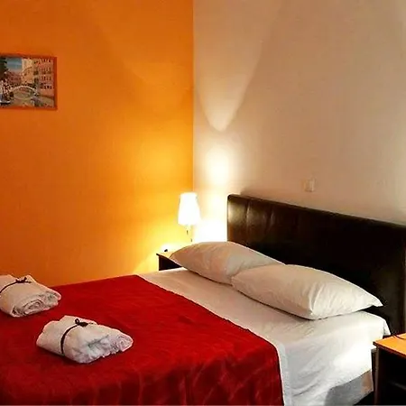 De Chiudi 4*
