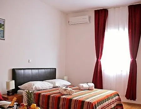 De Chiudi 4*